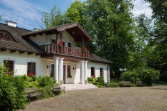 dworek ze zdjęć samochodów na ślub