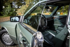 mercedes benz 560 sec c123 zielony auto na ślub