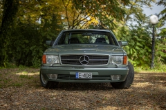 mercedes benz 560 sec c123 zielony samochód na ślub