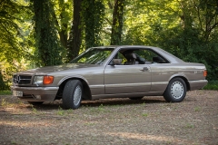 wynajem samochodu na ślub mercedes benz luksus 560 sec v8