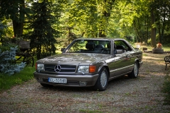 wynajem samochodu na ślub mercedes benz luksus 560 sec v8