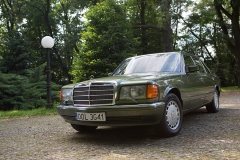 auto do ślubu samochód mercedes benz 126 sel